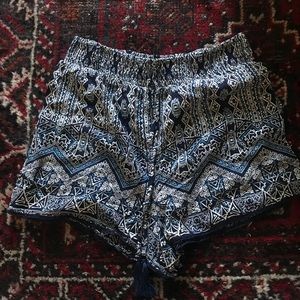 PATTERN BOHO SHORTS